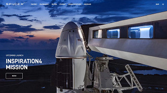 Na página inicial do site da SpaceX já está tudo pronto para iniciar a transmissão ao vivo da decolagem. Créditos: Reprodução/SpaceX