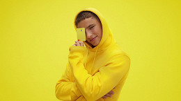 Conheça a Yellow: conta do C6 Bank para crianças e adolescentes Conheça a Yellow: conta do C6 Bank para crianças e adolescentes