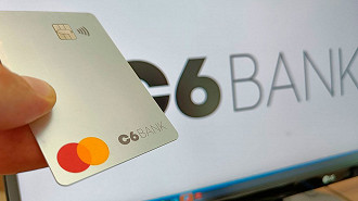 Cartão C6 Bank - Créditos: Divulgação/M3 Mídia e Poupar Dinheiro