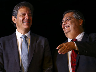 O futuro ministro da Fazenda, Fernando Haddad e o futuro ministro da Justiça, Flávio Dino. Créditos: Marcelo Camargo/Agência Brasil