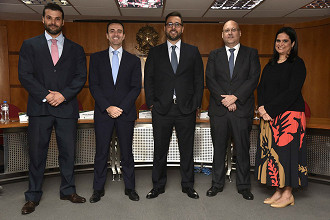 Colegiado da CVM (esquerda para direita): Diretores João Accioly e Alexandre Rangel, Presidente da CVM João Pedro Nascimento e Diretores Otto Lobo e Flávia Perlingeiro. Créditos: Ismar Ingber/CVM/Governo Federal